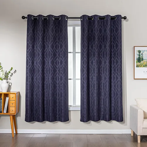Vista 17 de Amazon Basics Cortinas Jacquard 100% opacas de 2 piezas, cortinas para sala de estar y dormitorio, tratamiento de ventana con aislamiento térmico