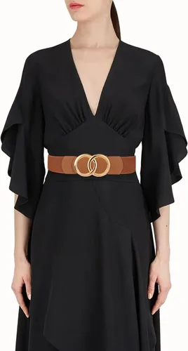 Vista 109 de Cinturón de cuero clásico con hebilla de metal para mujer con vestido de jeans