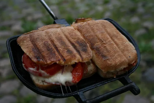 Vista 4 de ROME Panini Press - Sándwich de hierro fundido diseñado para su uso en parrillas de barbacoa, #1305