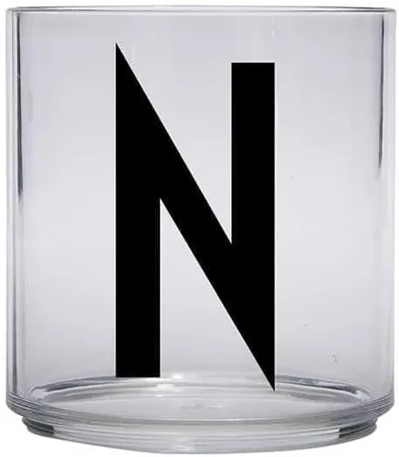 Vista 2 de Design Letters Tritan - Vajilla para niños A-Z de 6 onzas Vidrio para niños diseñado en Dinamarca para la alimentación del bebé Taza para niños