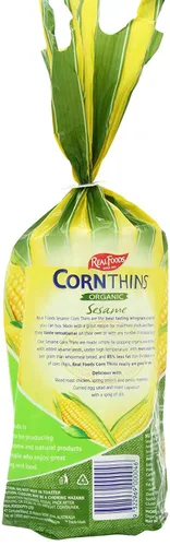 Vista 2 de Real Foods Paquete de 2 pasteles de maíz orgánico de sésamo fino de 5.3 onzas, pasteles de maíz orgánico dorado madurado por el sol con sésamo
