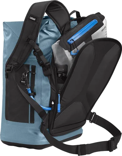 Vista 4 de CamelBak ChillBak Pack 30 Soft Cooler Backpack & Hydration Center Fusion Reservoir 6L