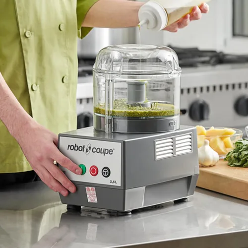 Vista 3 de Robot Coupe R101B CLR Procesador de alimentos combinado, tazón de lote transparente de 2.5 cuartos, policarbonato, transparente, 120v