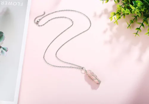 Vista 2 de XIANNVXI Collar con colgante de luna creciente envuelta en alambre con forma de árbol de la vida Collar con piedras de cristal curativo de reiki