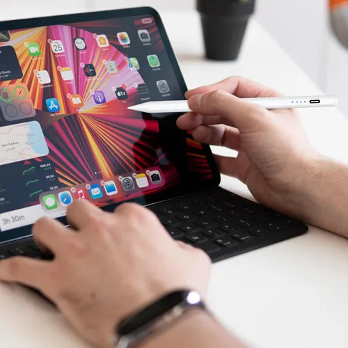 Vista 7 de Lápiz óptico activo para pantallas táctiles Pluma de tableta recargable Punta POM Lápiz magnético para iPad Stylus Pen para Blanco