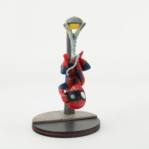 Vista 2 de QMx Marvel Spider-Man Spider Cam Q-Fig Diorama