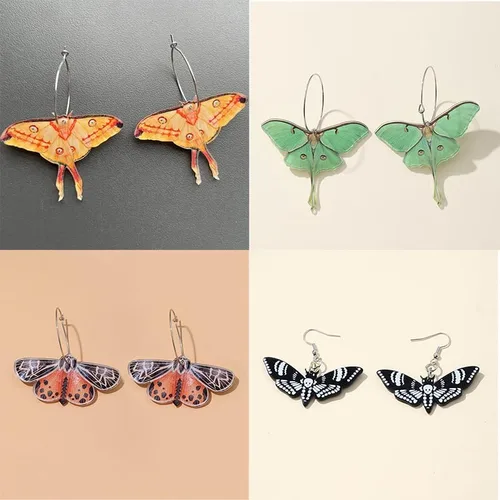 Vista 3 de Caiyao Coloridos y ligeros aretes de acrílico con alas de mariposa para mujer, lindos aretes de gota de insectos punk para fiesta, cumpleaños