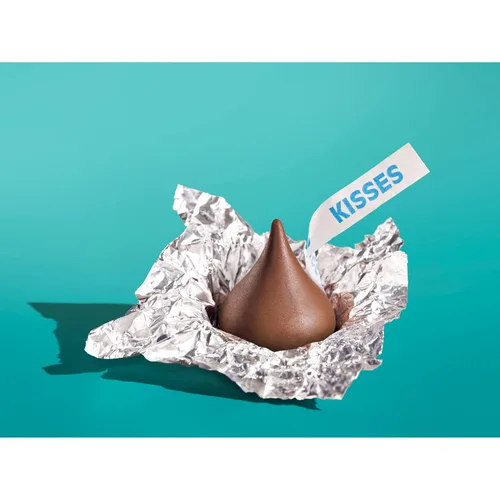 Vista 7 de HERSHEY'S KISSES - Bolsa a granel de chocolate con leche, 60 onzas