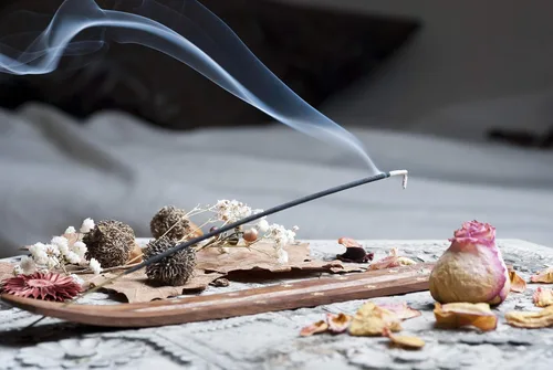 Vista 3 de Incense Sandalwood Supreme - Caja de 1.06 oz - Se vende en cantidades de 4 cajas
