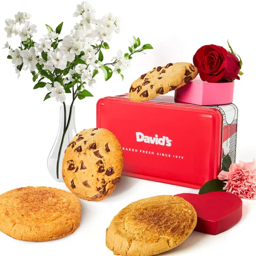 Vista 10 de Galletas de chocolate con chispas sin gluten y brownies de DAVID'S COOKIES - Postres de panadería gourmet ideales para un delicioso regalo de comida