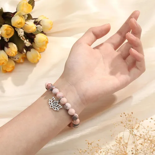 Vista 4 de MIXJOY Regalos espirituales de yoga para mujeres, pulsera elástica de cuentas rosas de piedra natural de flor de loto, regalo de energía Reiki