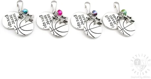 Vista 3 de Basketball Gifts, Basketball Zipper Pull, Girls Basketball Gifts, Basketball Bag Charm, Basketball Player Gift, Basketball Team Gift
