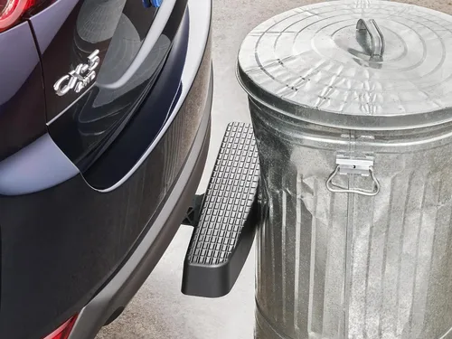 Vista 8 de WeatherTech BumpStep XL con herrajes estándar niquelados