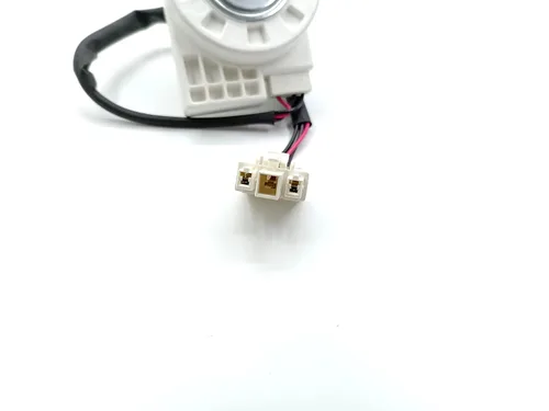 Vista 2 de 50240401000Q Motor de ventilador de refrigerador ZWF-02-4 DC12V 4W 2100RPM para Magic Chef Midea Avanti reemplazo 5304519506 5304498691