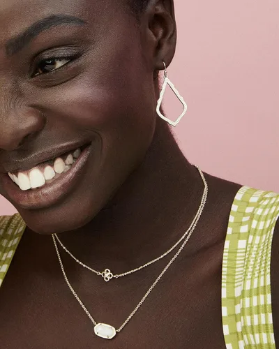 Vista 159 de Kendra Scott - Collar Elisa con dije para mujer, joyería de moda, chapado en oro de 14 quilates