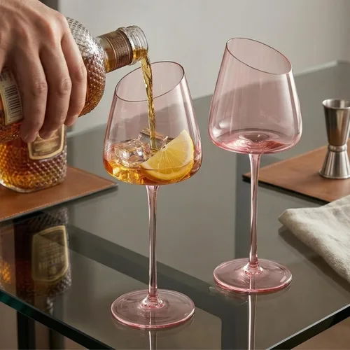 Vista 7 de Khen Copas de vino rosa, regalo Juego de 2 Cristalería inclinada de 18 onzas color rubor rosa, vidrio de tallo alto, regalos para esposa, novia