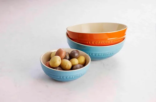 Vista 5 de Le Creuset - Cuenco múltiple de cerámica, 1.6 cuartos de galón, color cereza Cerise