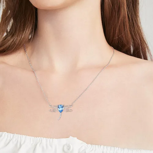 Vista 2 de Collar de libélula de plata de ley con colgante de libélula azulamarillo para mujer