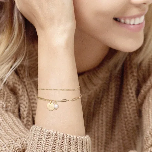 Vista 2 de Pulseras con inicial de oro para mujer, chapado en oro de 14 quilates, pulsera con inicial de letra, ajustable, con eslabones en capas, pulsera