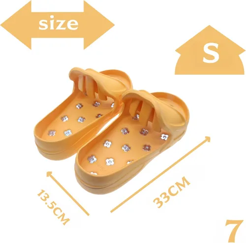 Vista 3 de Zapatos antideslizantes con pinchos para pisos epoxi, revestimientos resinosos, compuesto autonivelante y pintura, pequeño (naranja)
