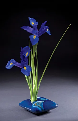 Vista 2 de Georgetown Pottery Florero cuadrado Ikebana, ola marfil