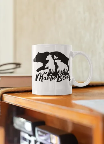 Vista 5 de Taza de café con texto en inglés "Mama Bear", regalo divertido de taza, taza de café novedosa, taza de café de cerámica de 11 onzas, ribete negro
