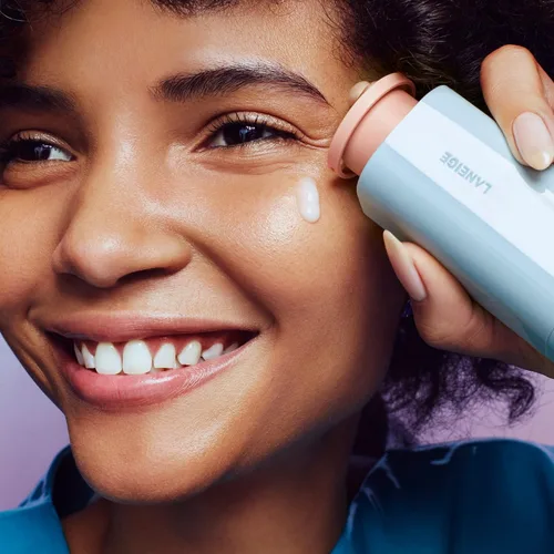 Vista 7 de LANEIGE Suero hialurónico azul del banco de agua: péptidos, enzima del té verde, hidrata, mejora la firmeza de la piel