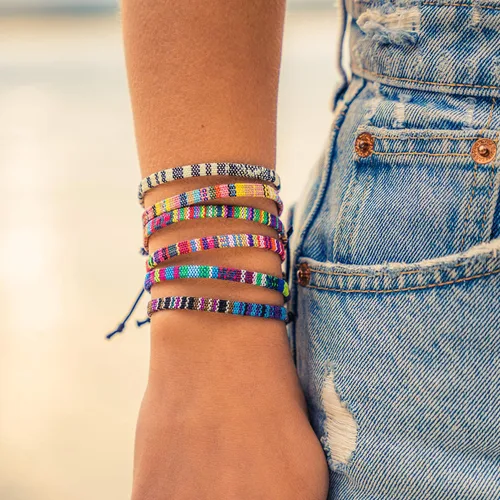 Vista 15 de Made by Nami Boho Surfer Bracelets for Men and Women Crafted from Colorful Braided Strings Adjustable and Waterproof Handmade Bracelets for Summer
