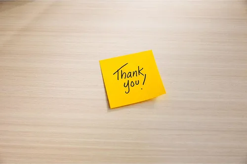 Vista 10 de Notas superadhesivas de Post-it, 3x3pulgadas, Amarillo eléctrico