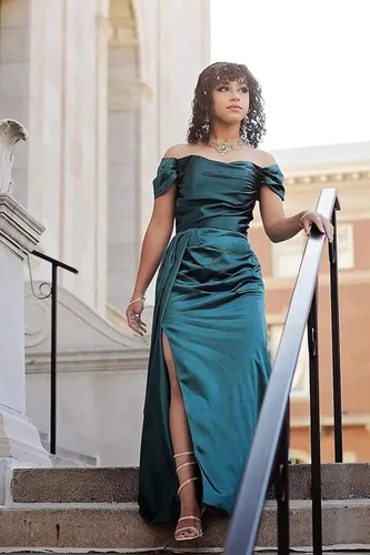 Vista 6 de Vestidos de fiesta con hombros descubiertos para mujer, vestido de dama de honor de satén largo con tren, vestido de fiesta de noche formal