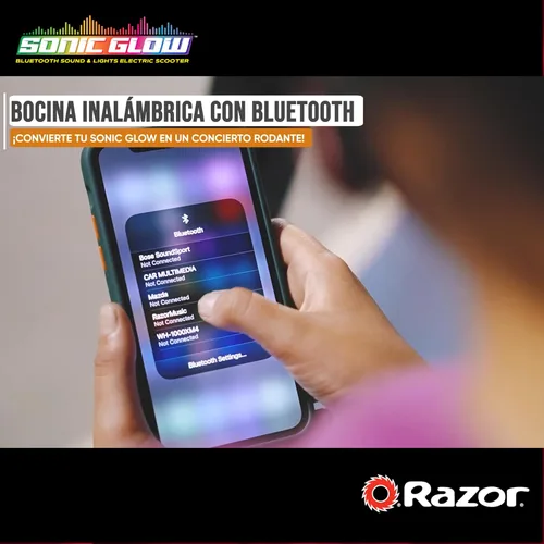 Vista 3 de Razor Sonic Glow Scooter eléctrico negro con luces LED y altavoz inalámbrico Bluetooth, (13112110)