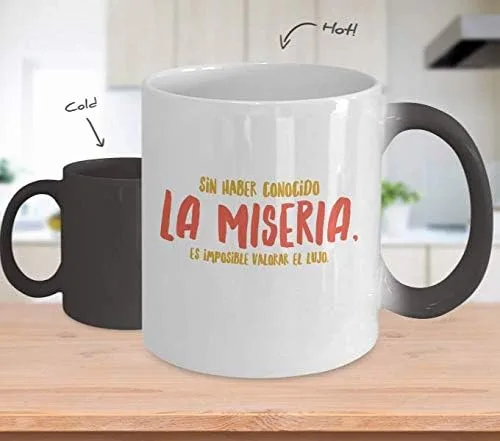 Vista 2 de Taza Cafe Miseria Vaso, taza de café divertidas, tazas personalizadas, taza de café inspiradoras, taza con mensajes positivos.