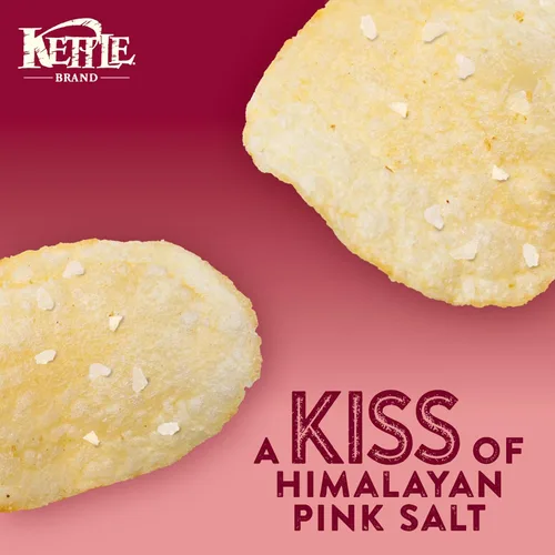 Vista 4 de Kettle Brand Papas fritas con sal del Himalaya, fritas al aire, bolsa de 6.5 onzas, (paquete de 2)