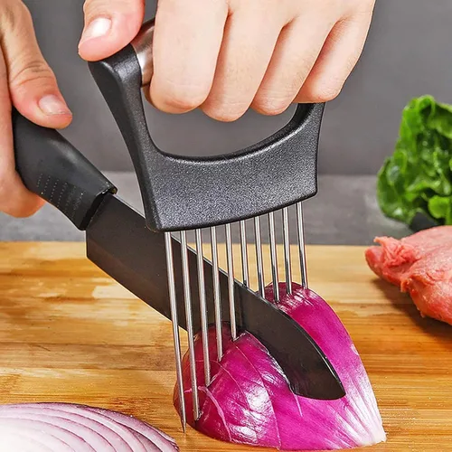 Vista 2 de Cooswai Soporte de cebolla inoxidable para rebanar, asistente de cocina, verduras - Herramienta de rebanadas de picadora mejorada, asistente
