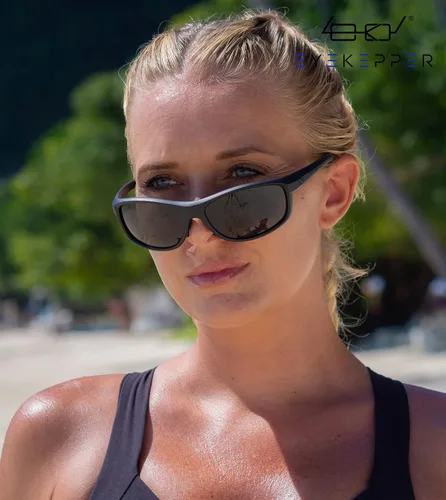 Vista 2 de Eyekepper Gafas de sol bifocales deportivas TR90 irrompibles para lectores al aire libre
