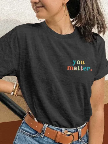 Vista 3 de MOUSYA Camiseta con texto en inglés You Matter to The Person Behind Me, You are Amazing Beautiful and Enough ipara mujer, camiseta casual con cuello