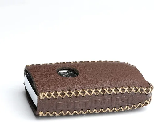 Vista 2 de Funda de cuero para Mazda 3 Hatchback CX-5 CX-30 CX-9, llavero inteligente de 4 botones, con cadena (Marrón)