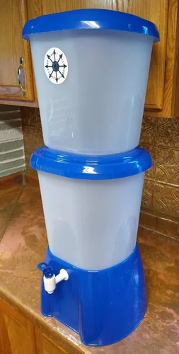 Vista 4 de Purificador de agua por gravedad de mostrador (liquidación)
