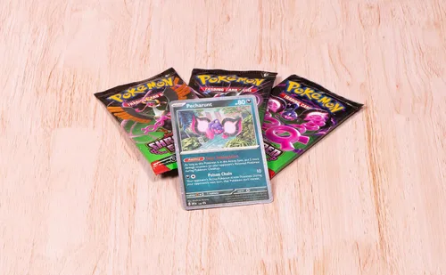 Vista 3 de POKEMON TCG: SCARLET Y VIOLETA FÁBLISTA DE TRES BOOSTER