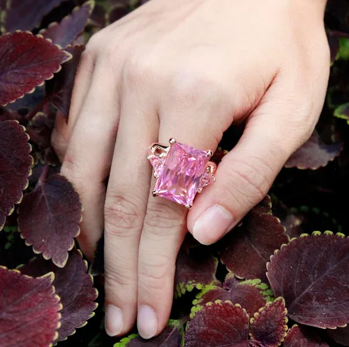 Vista 3 de Lavencious Anillos elásticos grandes y brillantes con circonitas cúbicas para mujer, talla 7-9