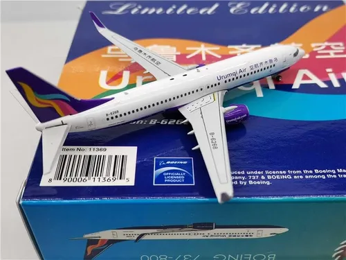 Vista 5 de Phoenix Urumqi Airlines para Boeing B737-800 B-6268 1/400 DIECAST modelo preconstruido
