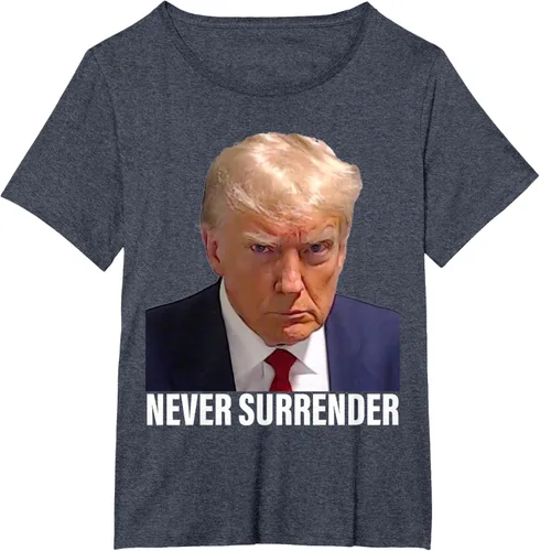 Vista 60 de Camiseta Pro Trump Mugshot Never Surrender para hombre y mujer, Negro