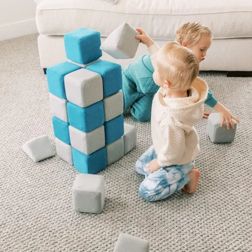 Vista 2 de Bloques de construcción magnéticos MagnetBlox de Freshly Picked para niños, set estándar, azul grisáceo