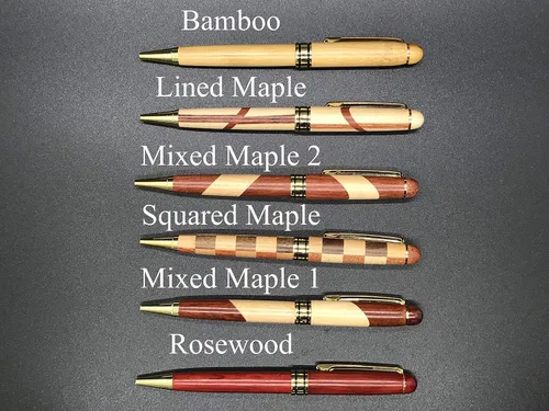 Vista 4 de Bolígrafo de madera personalizado, personalizable en arce, bambú, palo de rosa, bolígrafo de madera de punta redonda - grabado