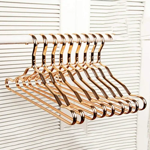 Vista 9 de LIFKOME Perchas para abrigos, paquete de 100 perchas de alambre de metal resistente con sin ranuras, perchas estándar para trajes, ahorro