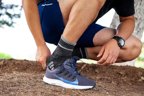 Vista 9 de ui Performance Cushion - Calcetines deportivos de algodón para hombre paquete de 48