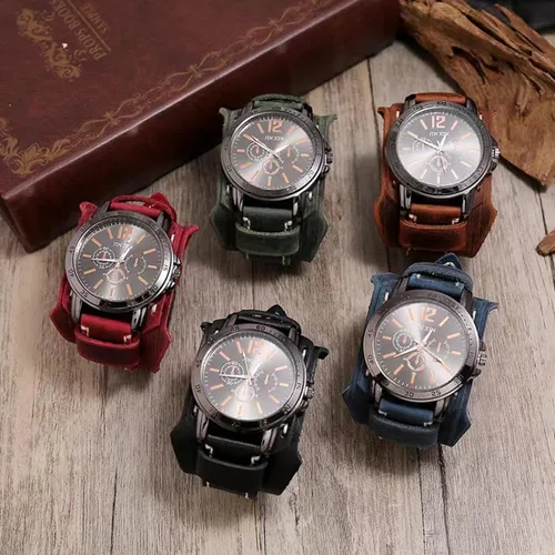 Vista 7 de MINILUJIA Hecho a mano cosido con cuerda de cera para hombre, relojes vintage punk hiphop gótico ancho de cuero brazalete redondo de cuarzo reloj