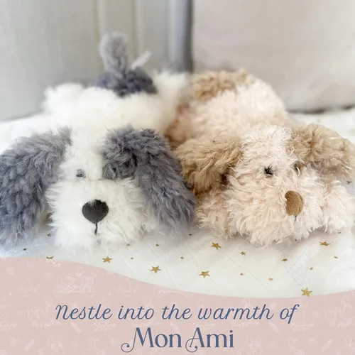 Vista 4 de MON AMI Bogart The Puppy Juguete de Animal de Peluche Juguete de Perro de Peluche Suave y Tierno de 10 Pulgadas Hecho a Mano de Calidad Premium