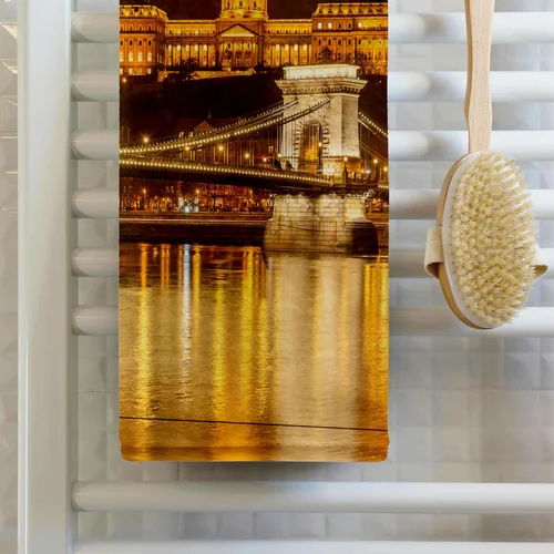 Vista 2 de 3dRose Buda Castle. Chain Bridge. Danube River. Budapest. Hungary. 15x22 Hand Towel