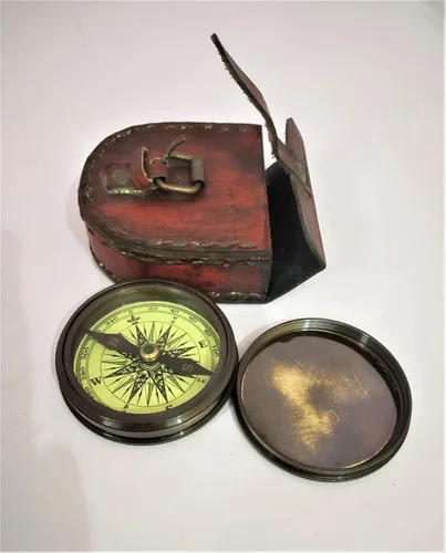 Vista 3 de Decor&More Reloj de escritorio elegante de una cara con brújula antigua para rastrear senderismo atemporal decoración del hogar, regalo ideal